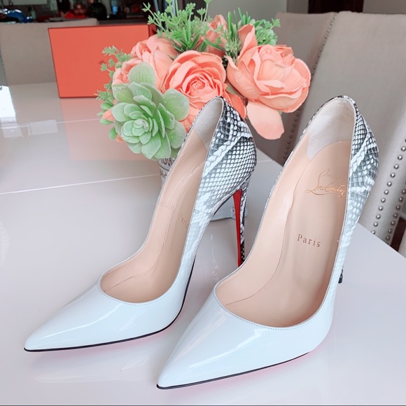 🔥🔥SOLD 🔥🔥Authentic Christian Louboutin Shoes - Picture 4 of 8